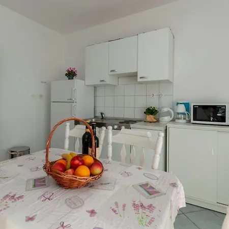 Juraj Apartment *